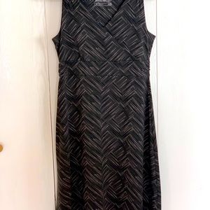 Eddie Bauer Travex Sleeveless Dress - sz MED